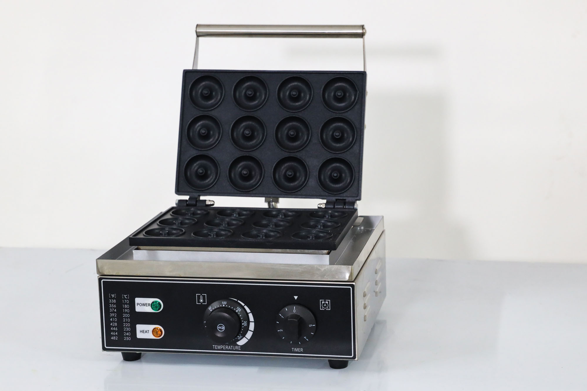 ماكنة وافل دونات صغير 12 حبة