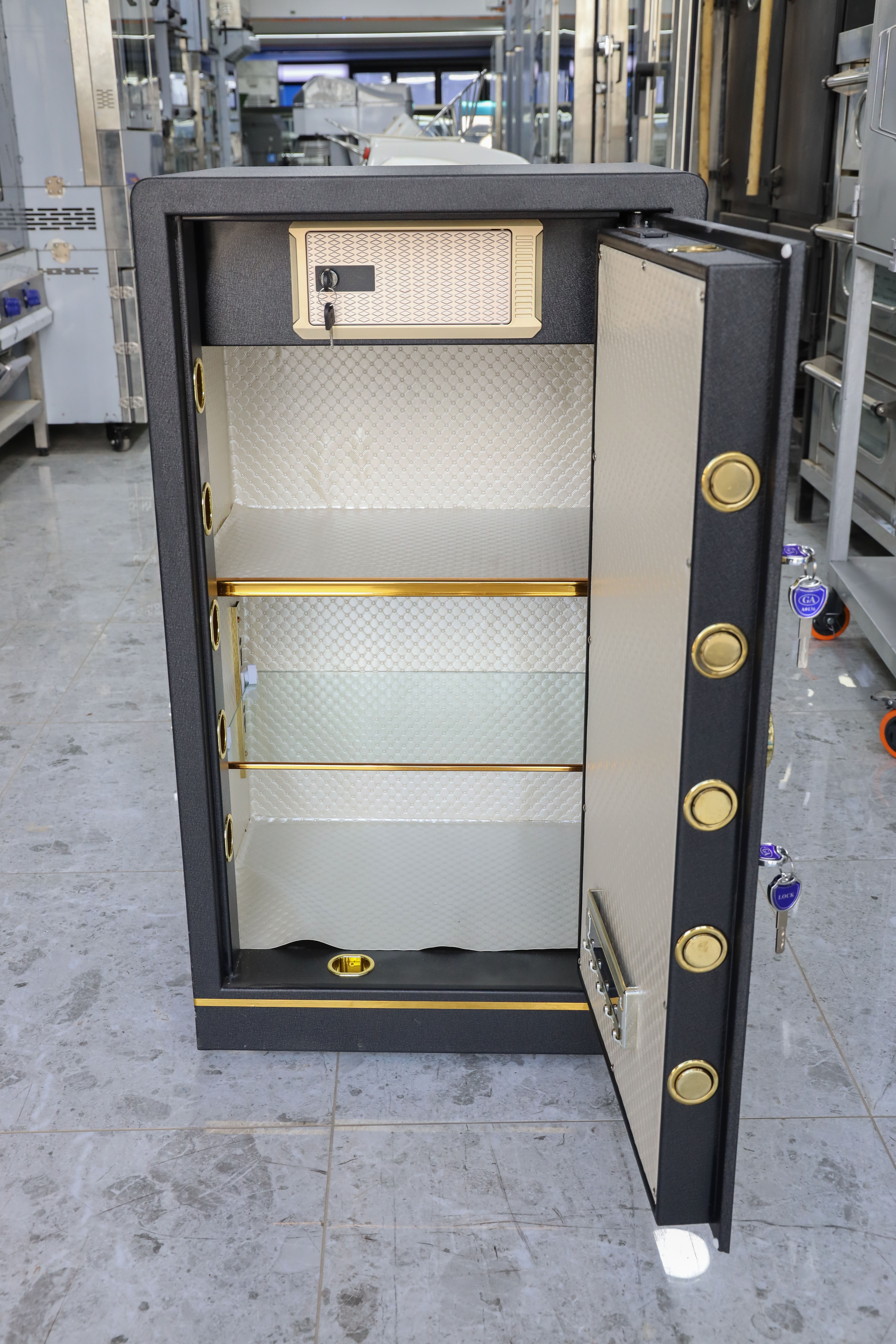 صورة إضافية