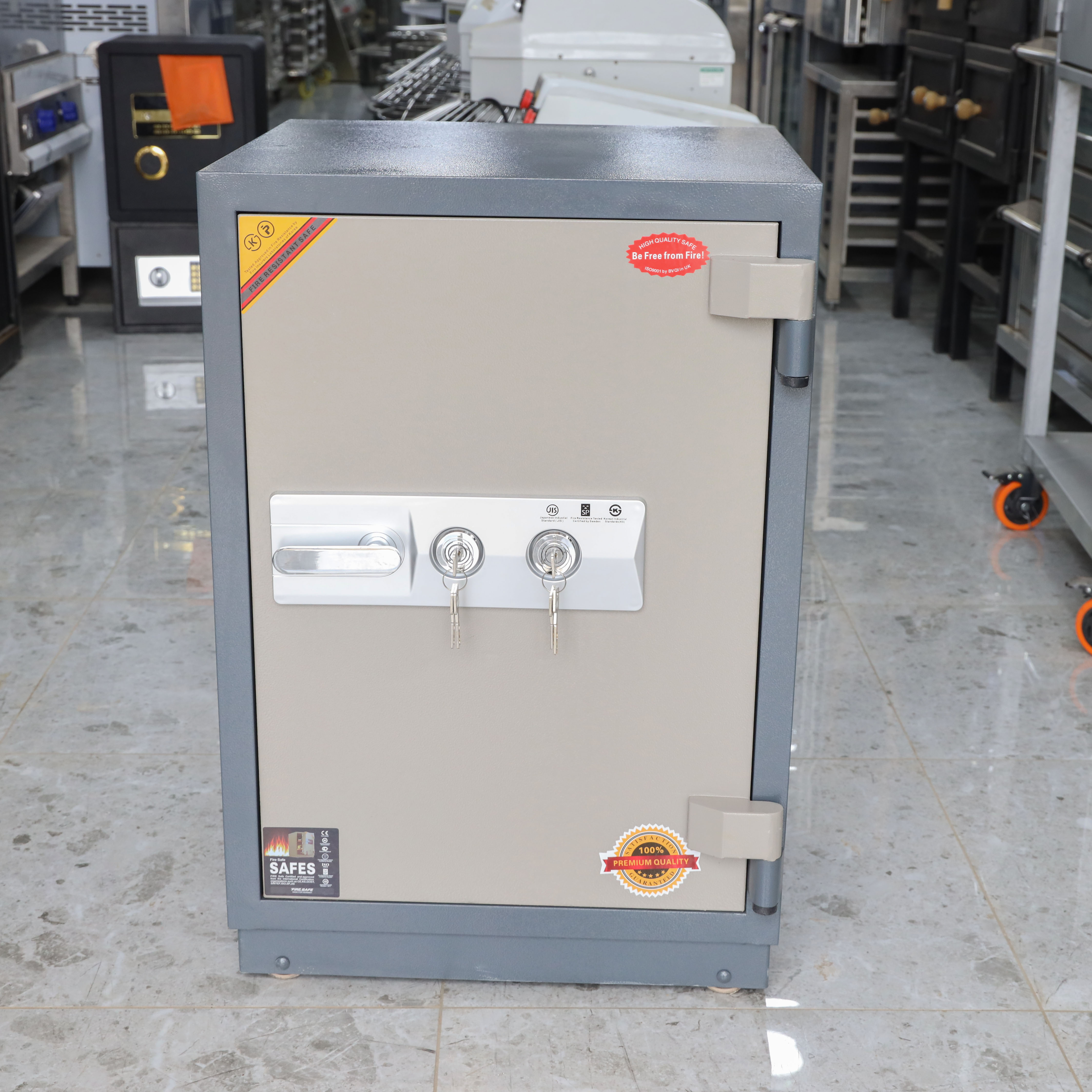 خزنة لون سكني 2 مفتاح ضد الحريق K3-820