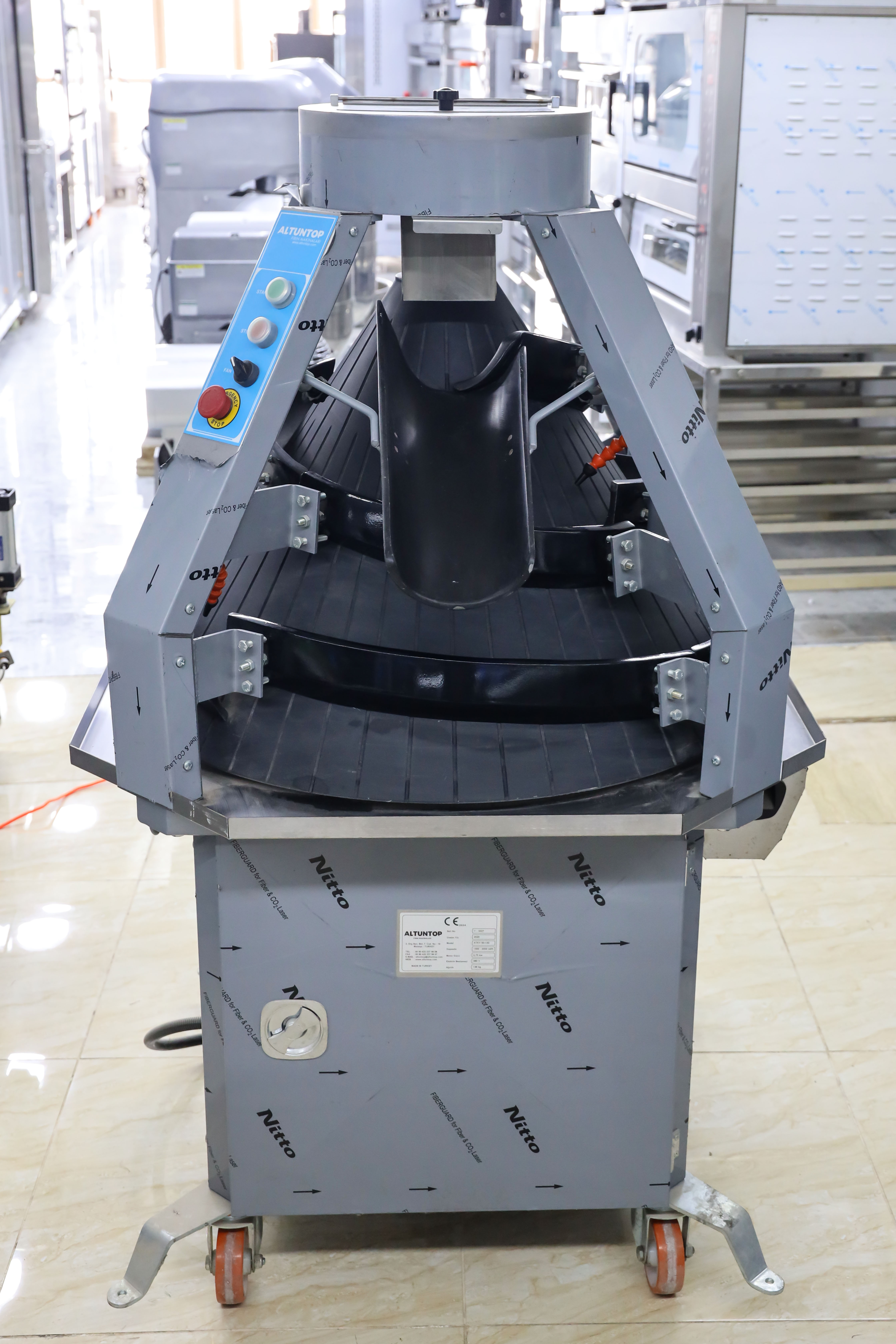 ماكنة تدوير عجين