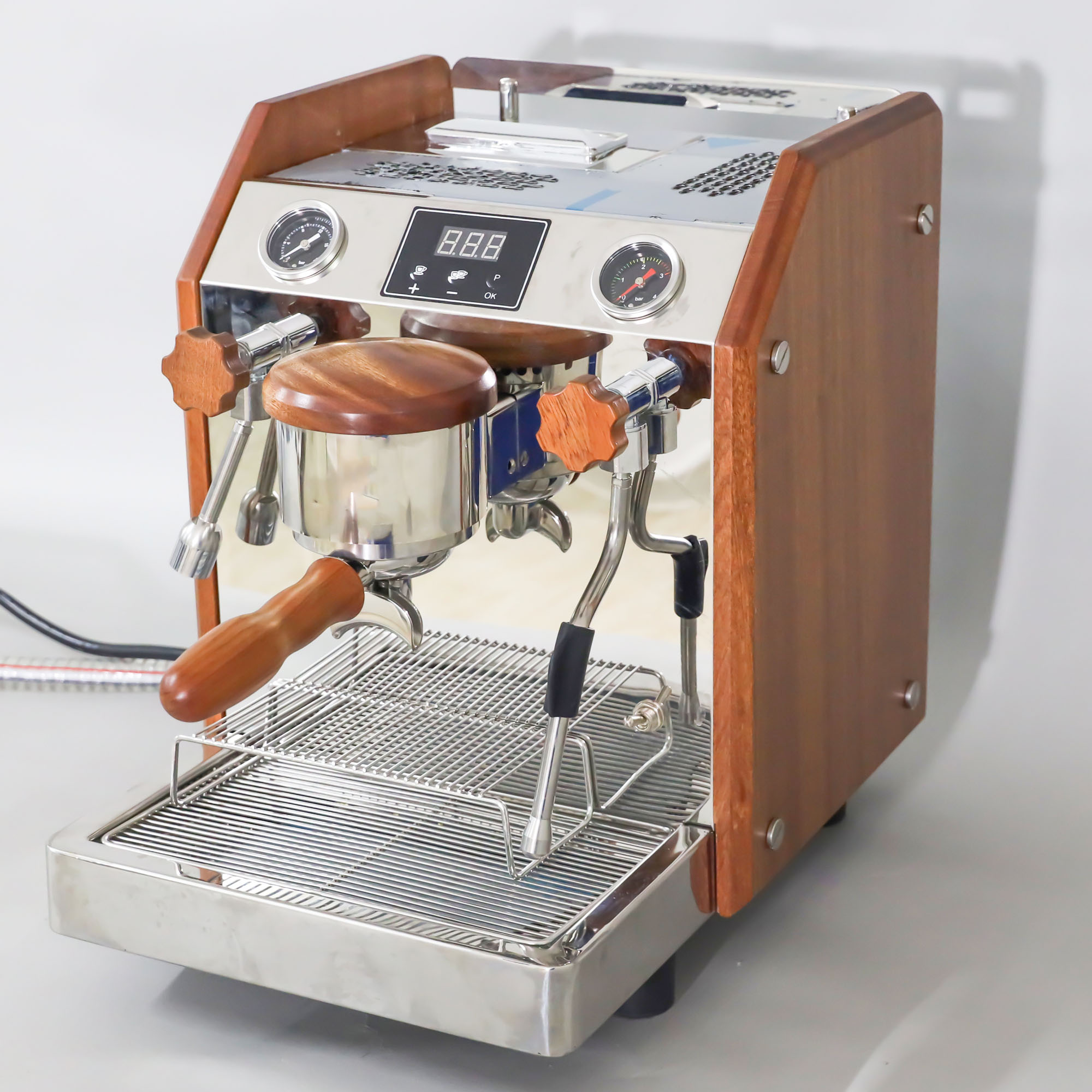 ماكنة قهوة إسبريسو عين وحدة